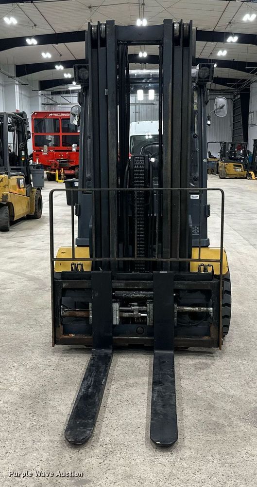 MONTACARGAS ELéCTRICO CATERPILLAR EP10000