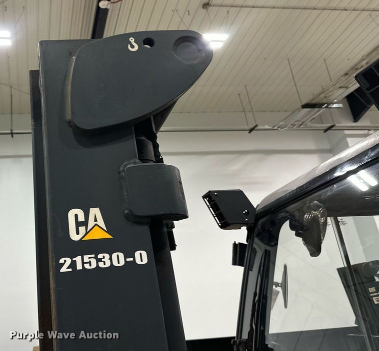 image for item DT6374 Caterpillar EP10000 forklift