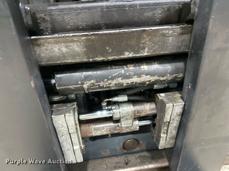 image for item DT6374 Caterpillar EP10000 forklift