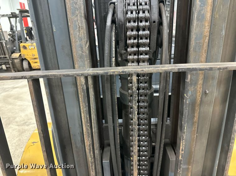 image for item DT6374 Caterpillar EP10000 forklift