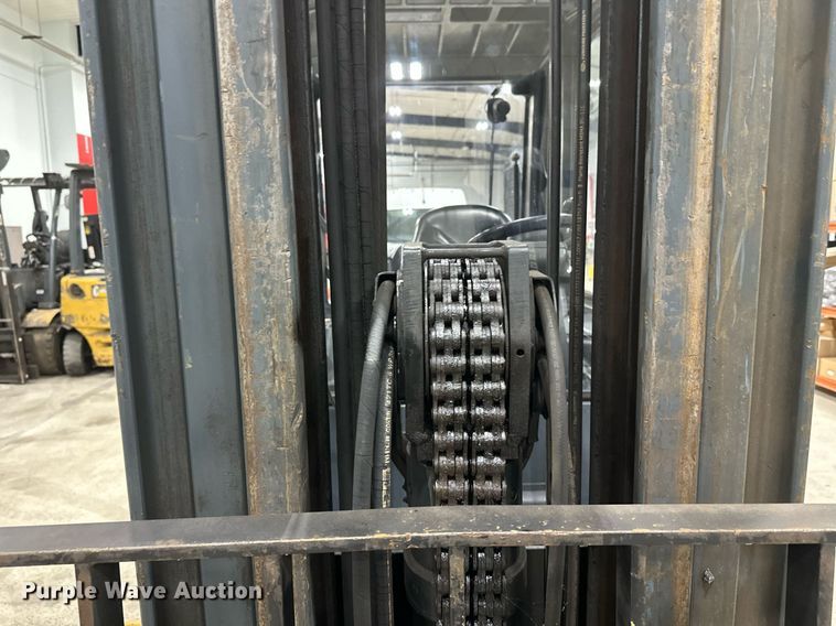 image for item DT6374 Caterpillar EP10000 forklift