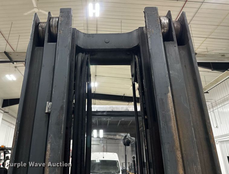 image for item DT6374 Caterpillar EP10000 forklift