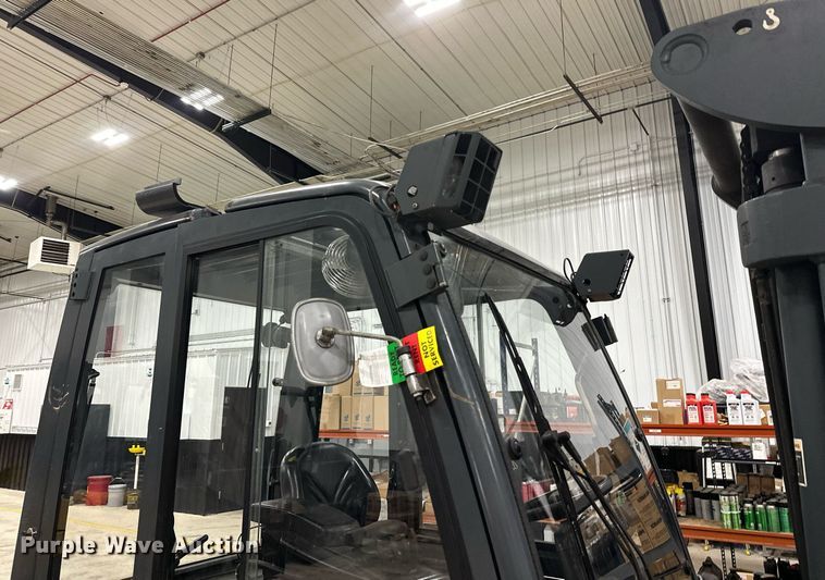 image for item DT6374 Caterpillar EP10000 forklift