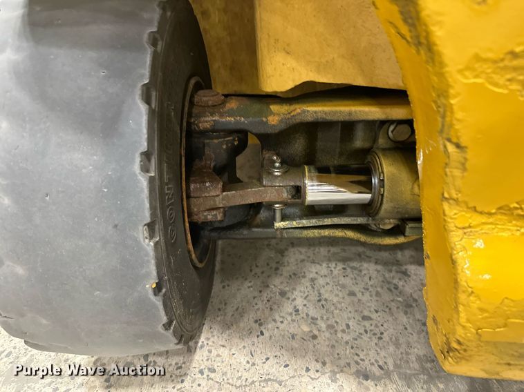 image for item DT6374 Caterpillar EP10000 forklift