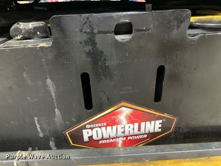 image for item DT6374 Caterpillar EP10000 forklift