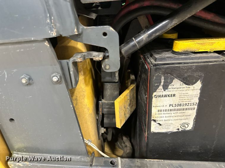 image for item DT6374 Caterpillar EP10000 forklift