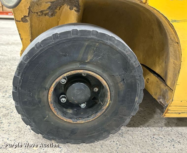 image for item DT6374 Caterpillar EP10000 forklift