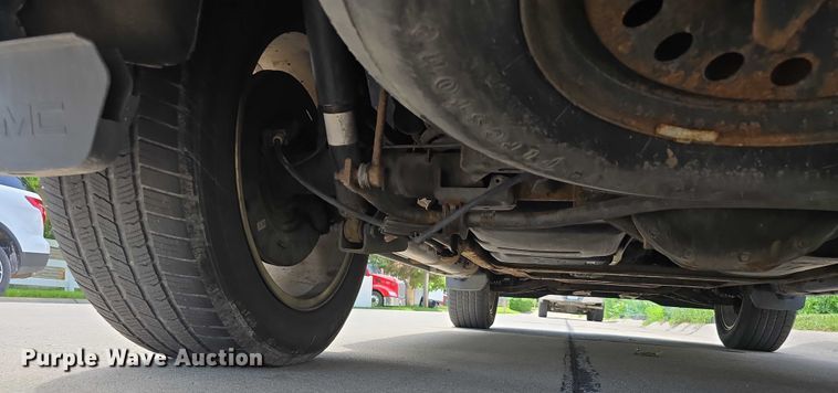 image for item DT6927 2015 GMC Yukon SLE SUV