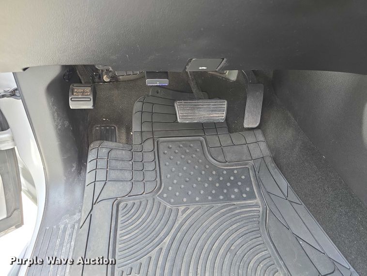 image for item DT6927 2015 GMC Yukon SLE SUV