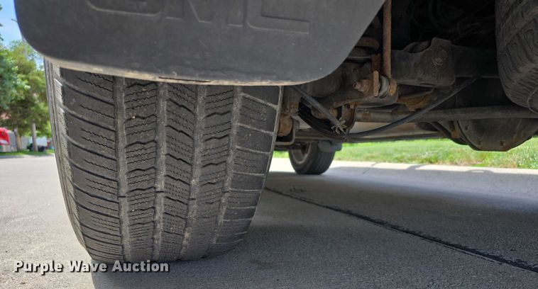 image for item DT6927 2015 GMC Yukon SLE SUV