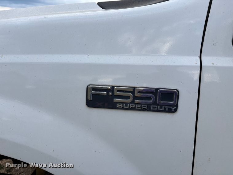 image for item DU1294 2003 Ford F550 Super Duty utility / service truck