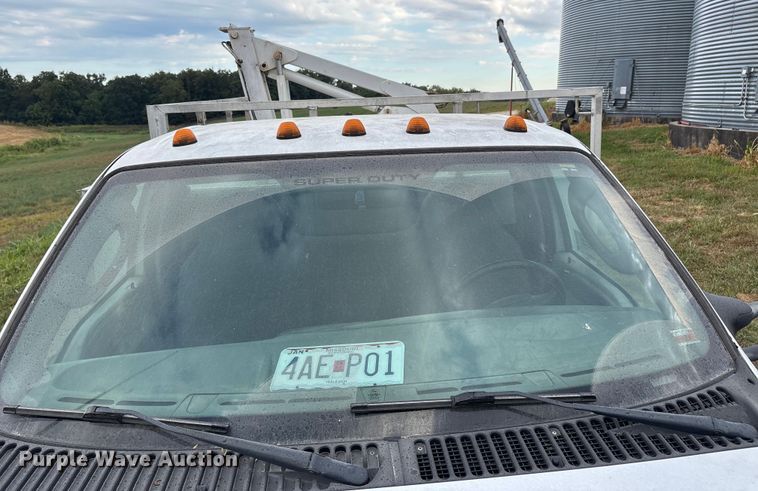 image for item DU1294 2003 Ford F550 Super Duty utility / service truck