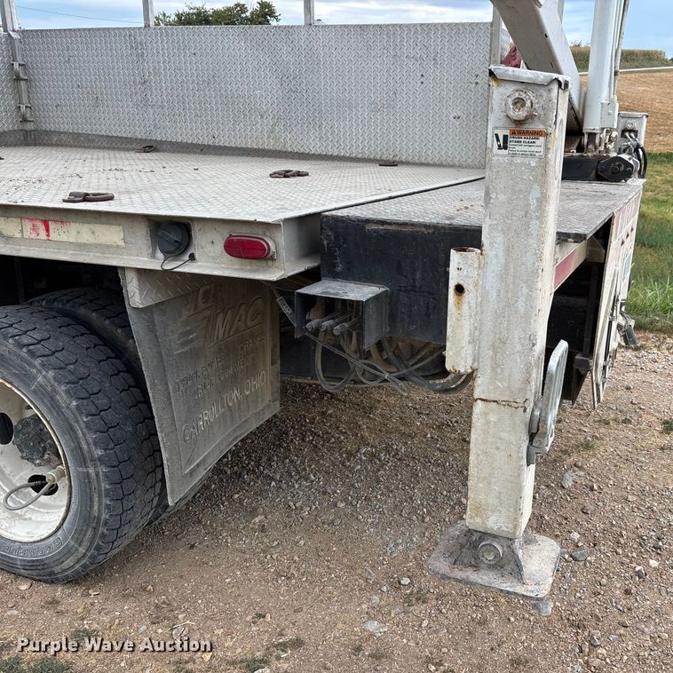 image for item DU1294 2003 Ford F550 Super Duty utility / service truck