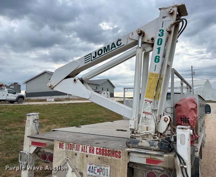 image for item DU1294 2003 Ford F550 Super Duty utility / service truck