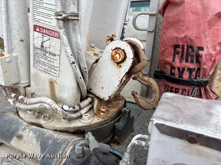 image for item DU1294 2003 Ford F550 Super Duty utility / service truck