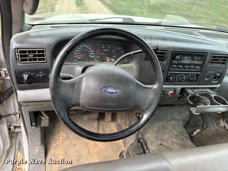 image for item DU1294 2003 Ford F550 Super Duty utility / service truck