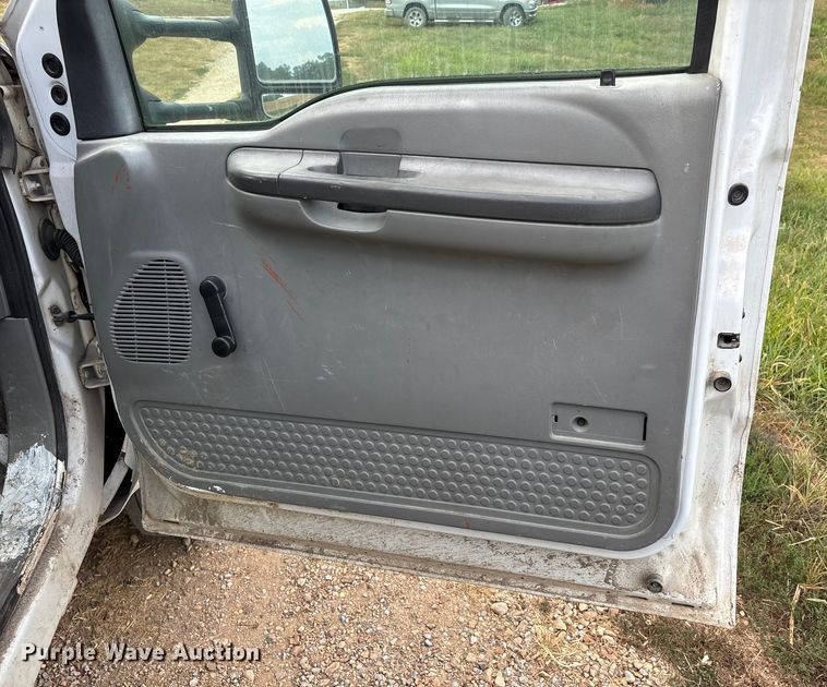 image for item DU1294 2003 Ford F550 Super Duty utility / service truck