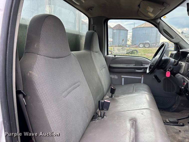 image for item DU1294 2003 Ford F550 Super Duty utility / service truck