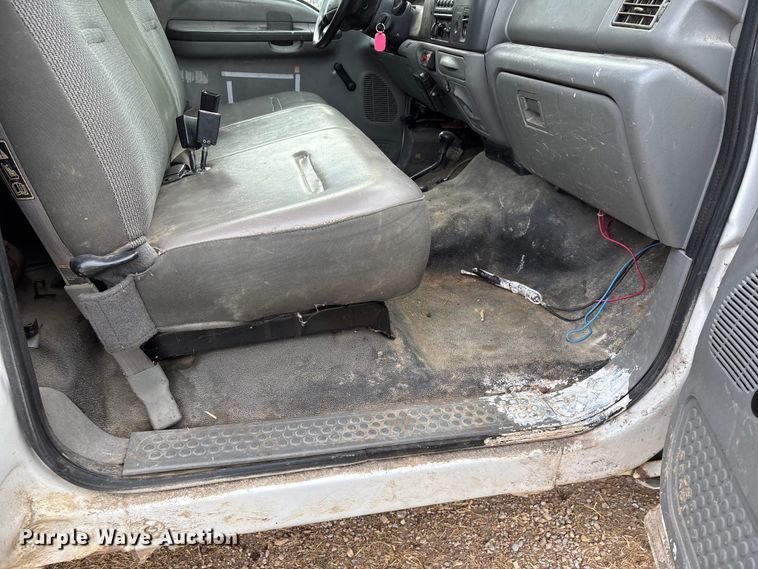 image for item DU1294 2003 Ford F550 Super Duty utility / service truck