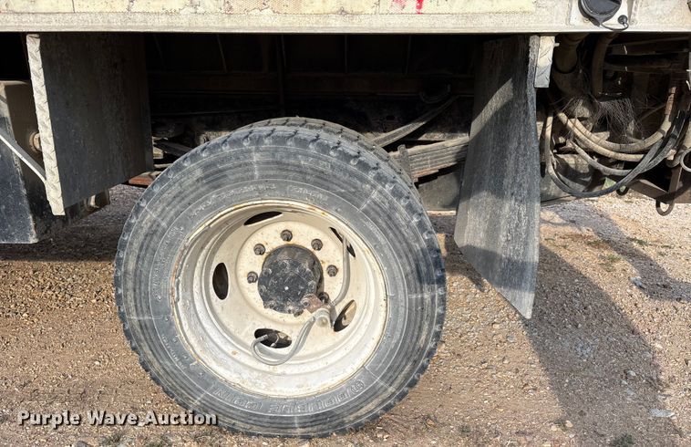 image for item DU1294 2003 Ford F550 Super Duty utility / service truck