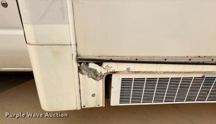 image for item DU1298 2008 Ford E450 shuttle bus
