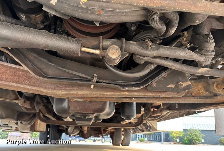 image for item DU1298 2008 Ford E450 shuttle bus