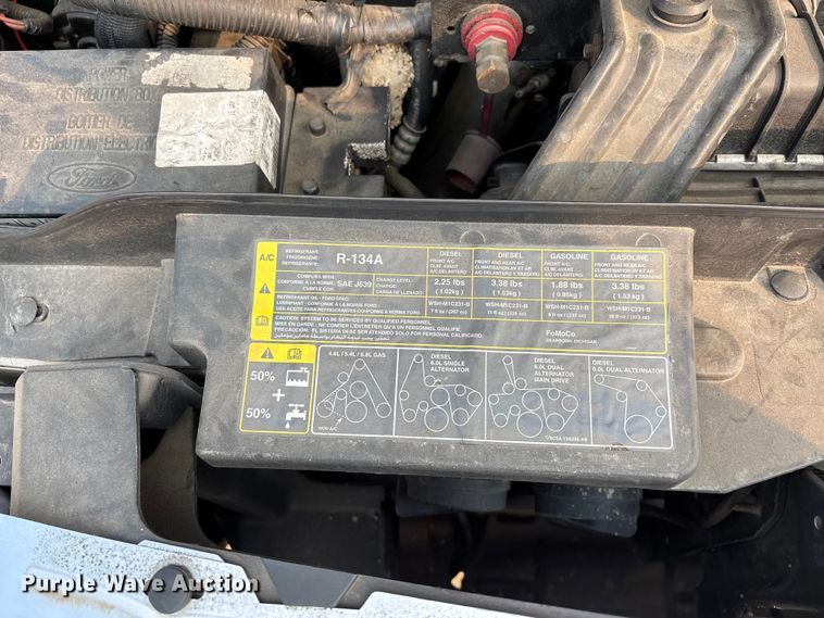 image for item DU1298 2008 Ford E450 shuttle bus