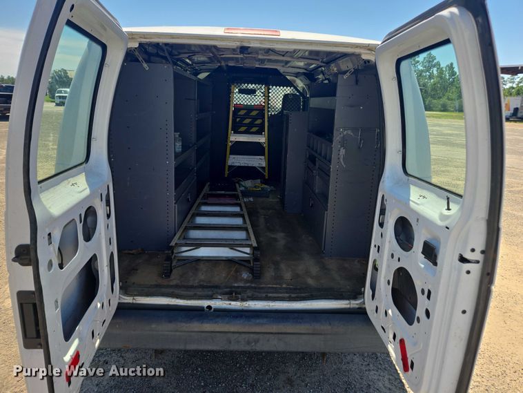 image for item DU2509 2012 Ford E150 van