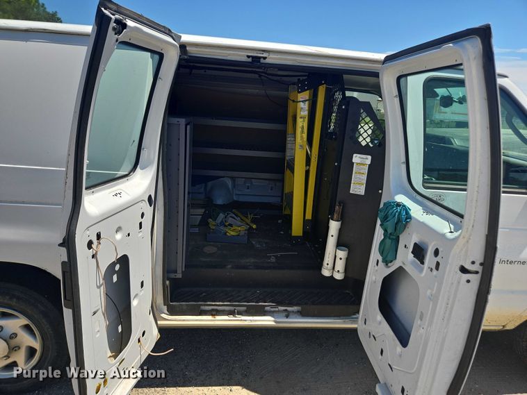 image for item DU2509 2012 Ford E150 van