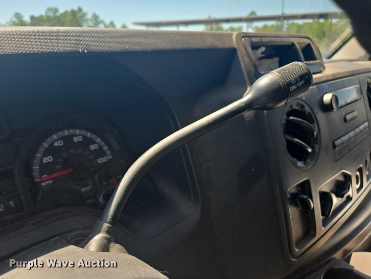 image for item DU2509 2012 Ford E150 van