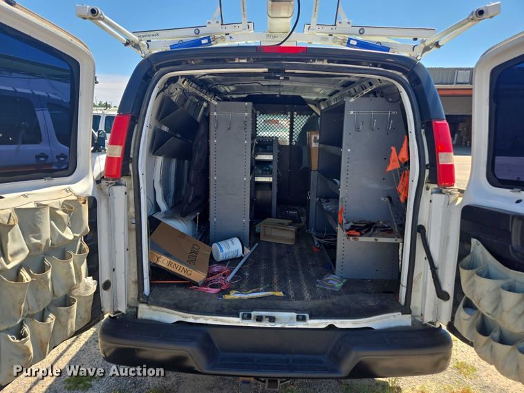 image for item DU2510 2015 Chevrolet Express 2500 van