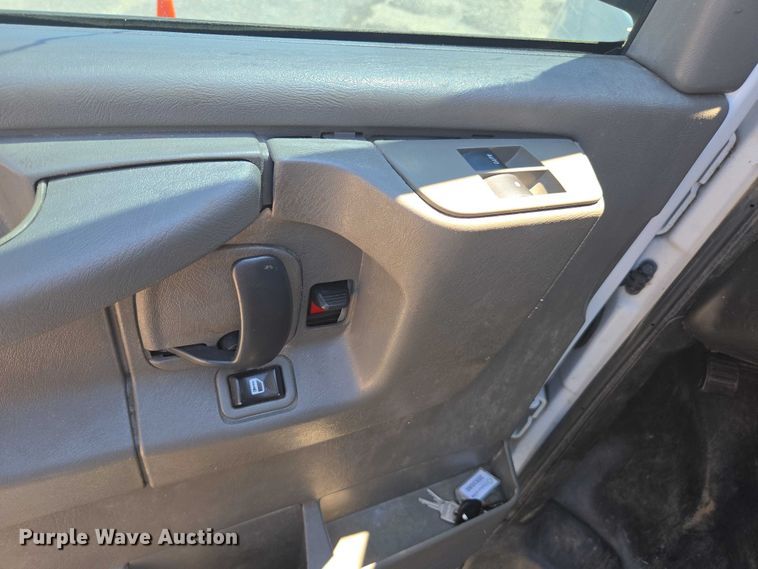 image for item DU2510 2015 Chevrolet Express 2500 van