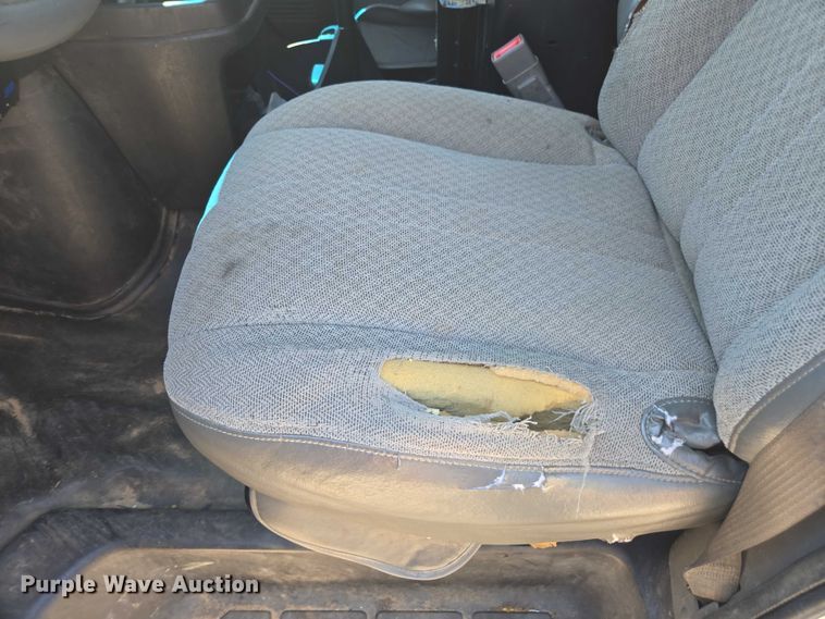 image for item DU2510 2015 Chevrolet Express 2500 van