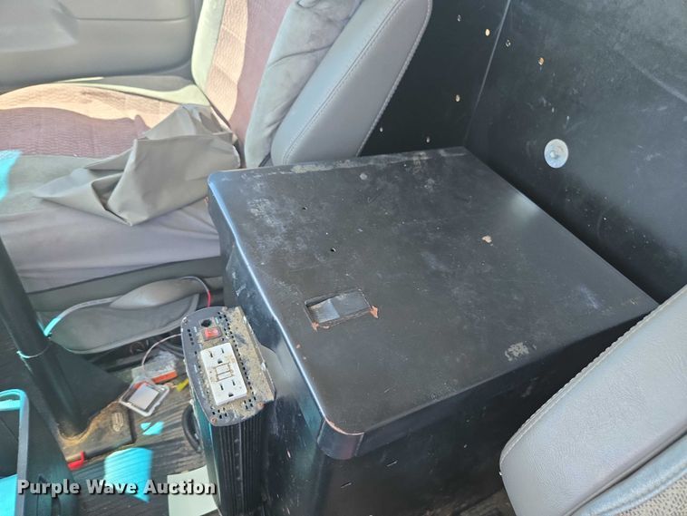 image for item DU2510 2015 Chevrolet Express 2500 van