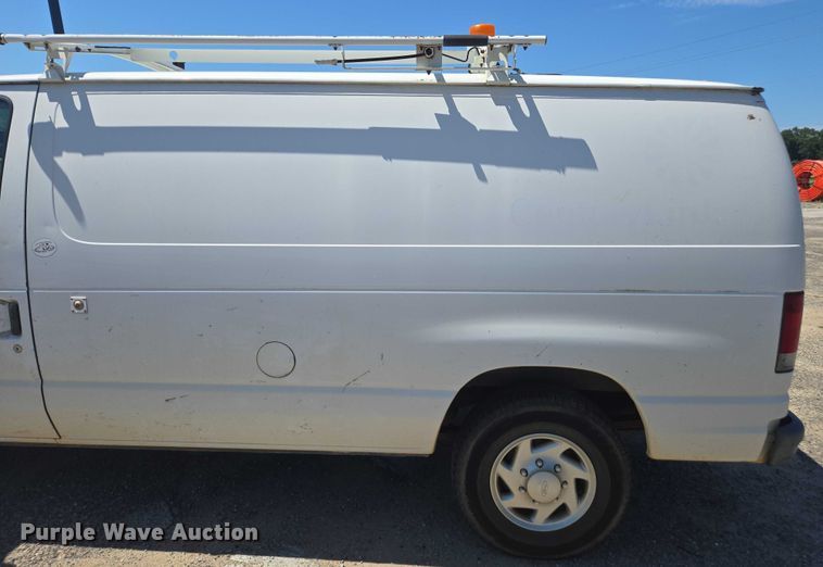 image for item DU2511 2011 Ford E250 van