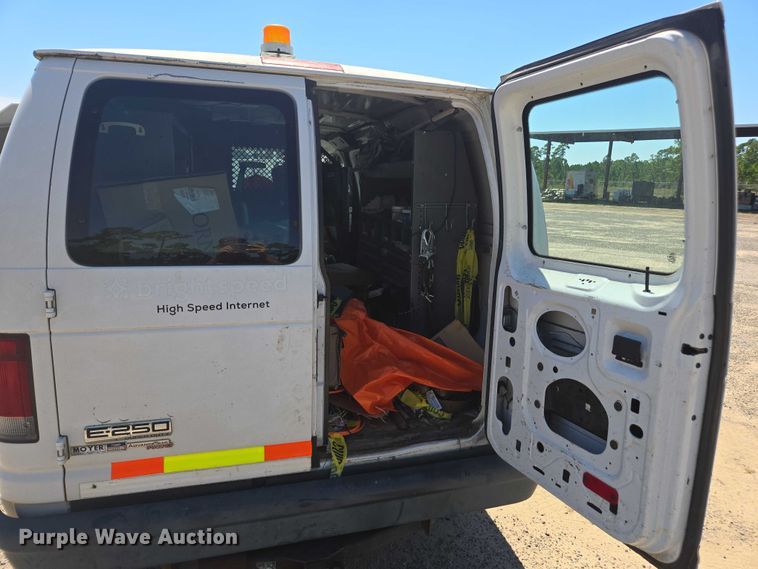 image for item DU2511 2011 Ford E250 van