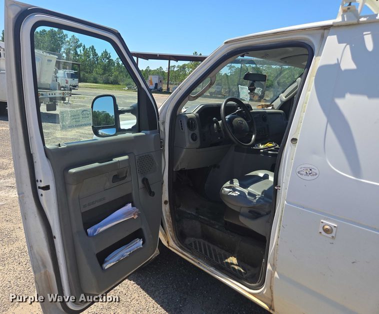 image for item DU2511 2011 Ford E250 van