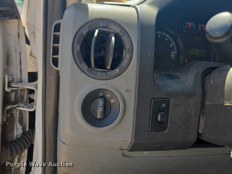 image for item DU2511 2011 Ford E250 van