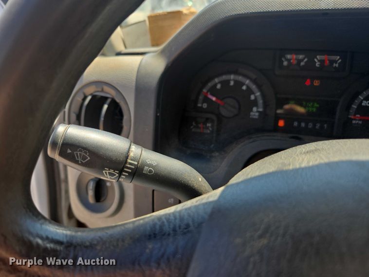 image for item DU2511 2011 Ford E250 van