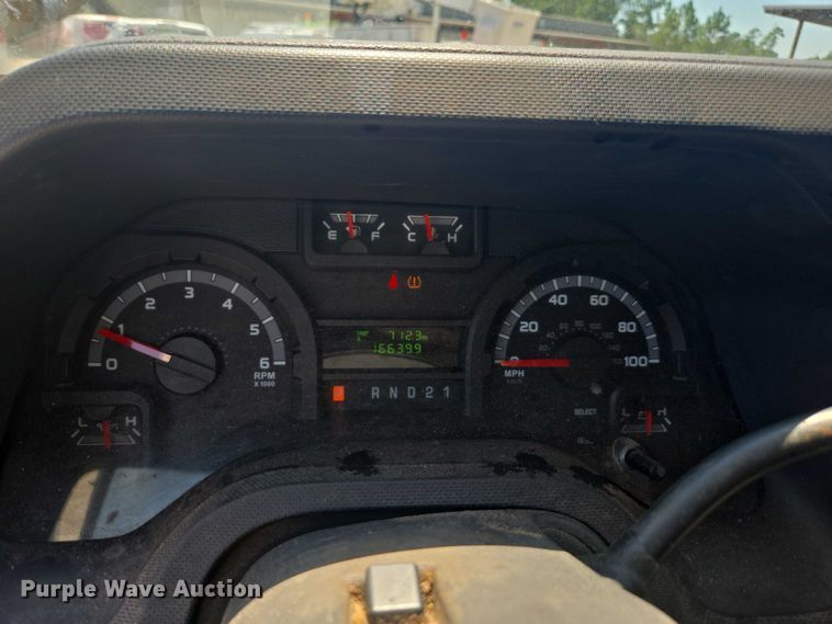 image for item DU2511 2011 Ford E250 van