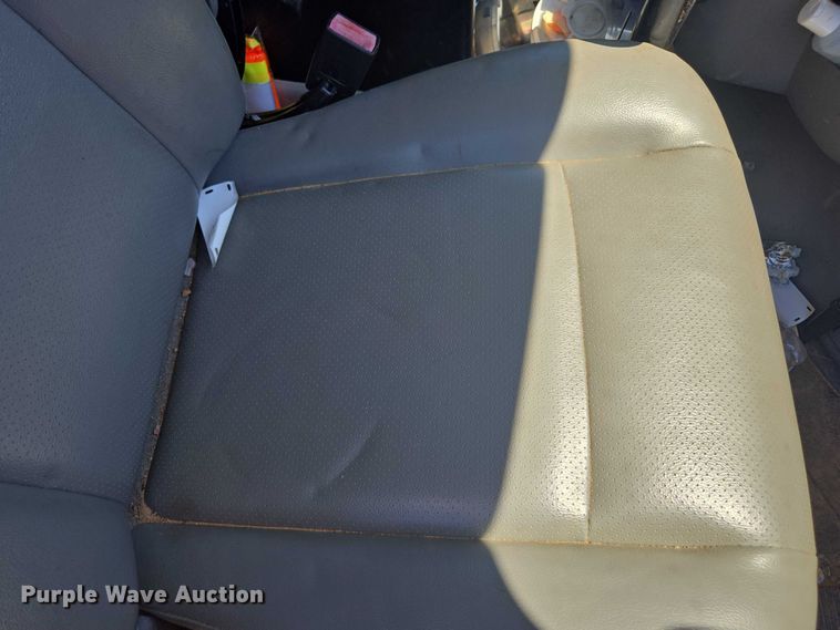 image for item DU2511 2011 Ford E250 van