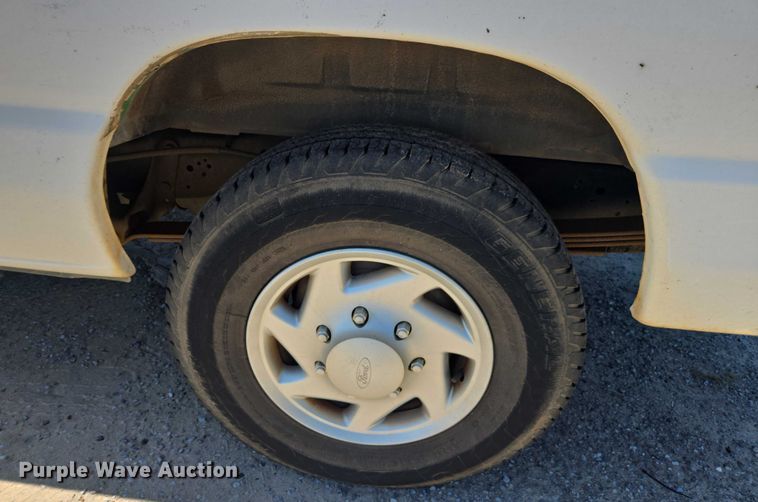 image for item DU2511 2011 Ford E250 van