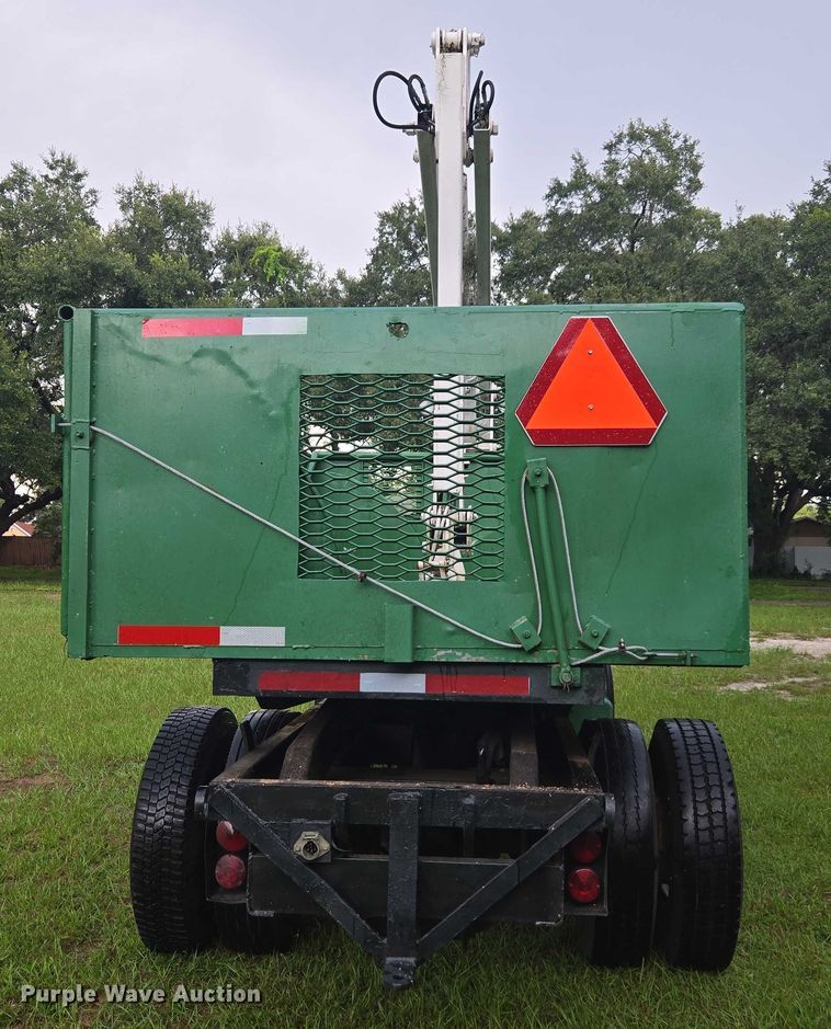 image for item DU2513 1993 Ford tren mortiz crane truck