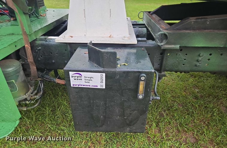 image for item DU2513 1993 Ford tren mortiz crane truck