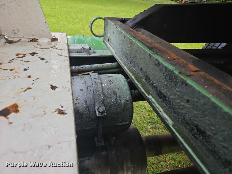 image for item DU2513 1993 Ford tren mortiz crane truck