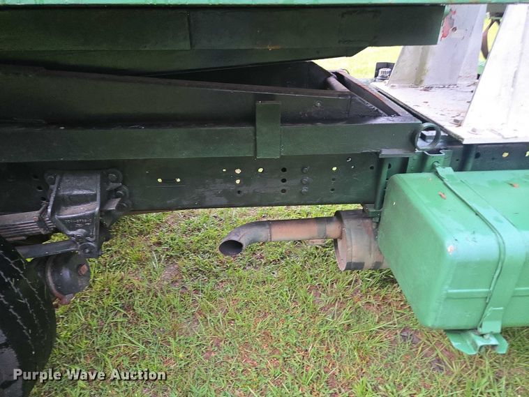 image for item DU2513 1993 Ford tren mortiz crane truck