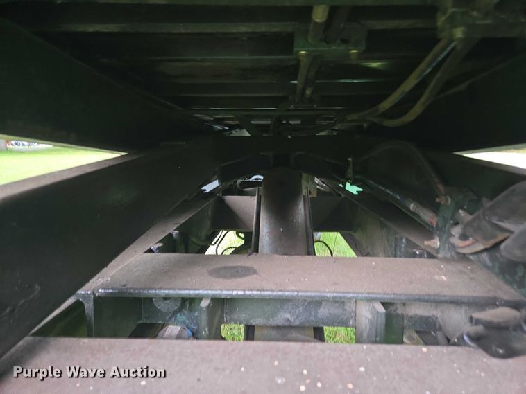 image for item DU2513 1993 Ford tren mortiz crane truck