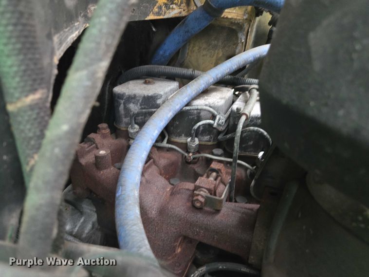 image for item DU2513 1993 Ford tren mortiz crane truck