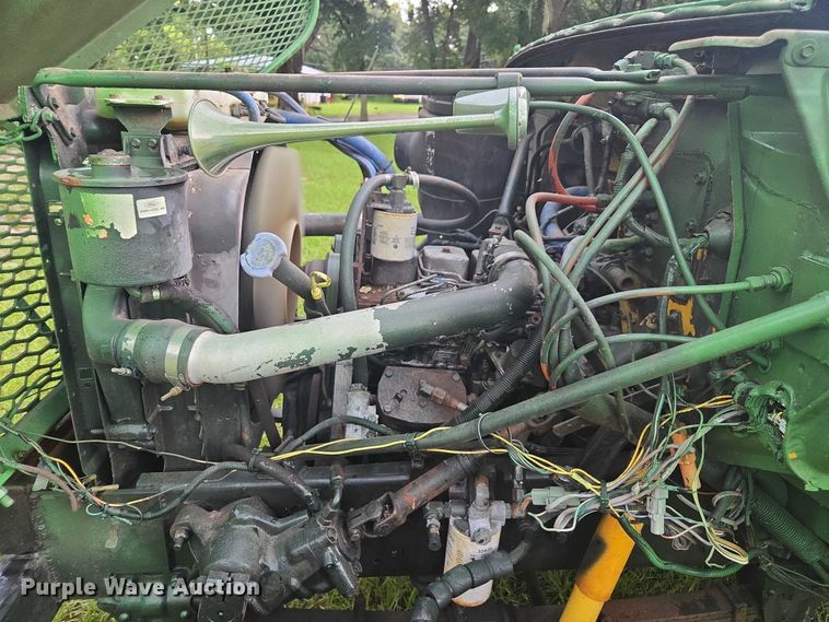 image for item DU2513 1993 Ford tren mortiz crane truck