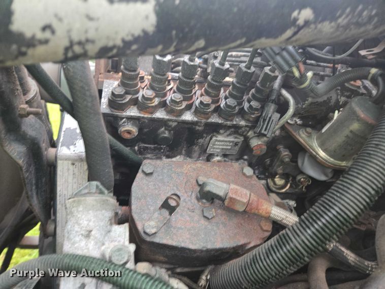 image for item DU2513 1993 Ford tren mortiz crane truck